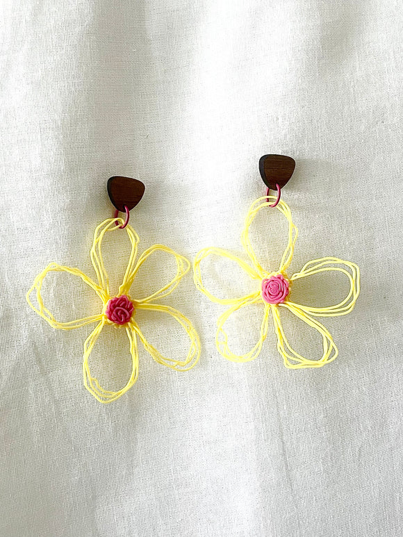 flower earrings . hand drawn . daisy . yellow pink